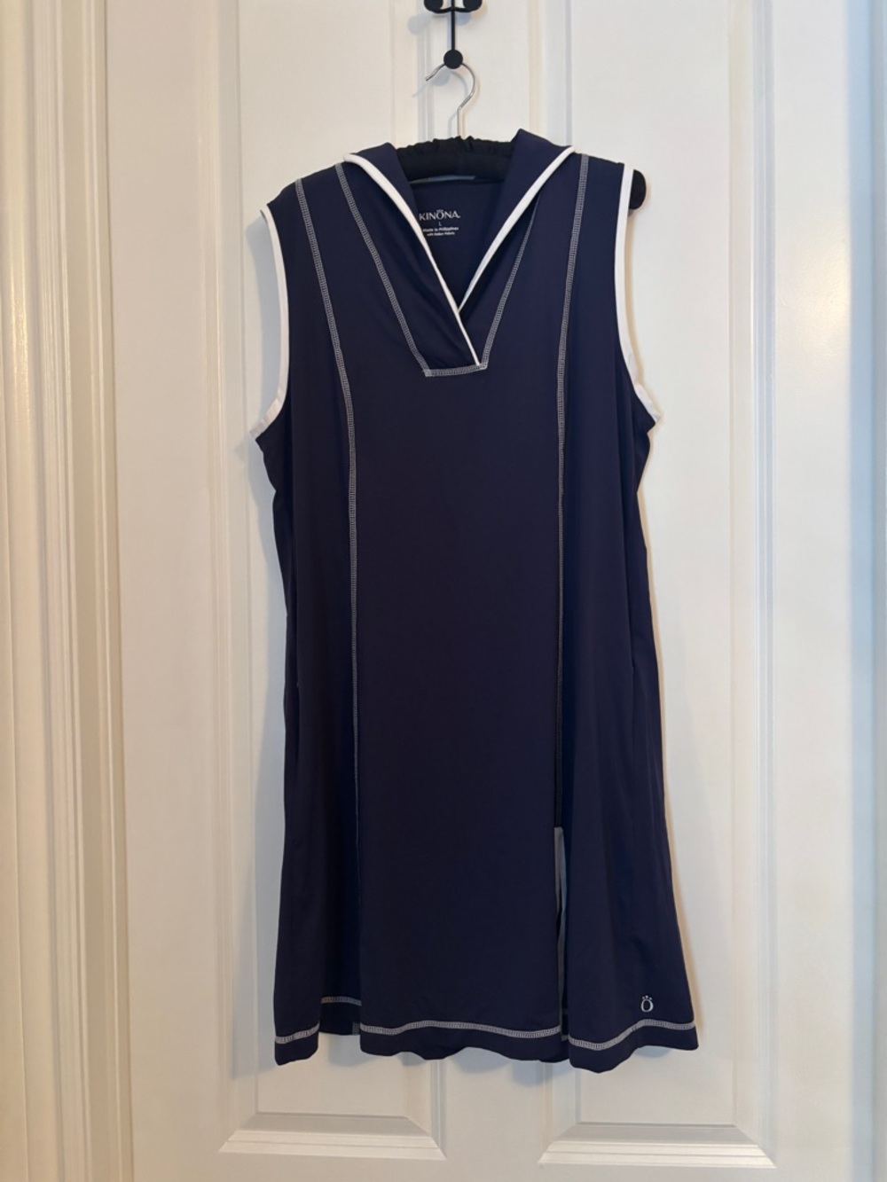 Kinona Navy Sleeveless Tennis Dress with White Trim & Pockets NWOT. Size L
